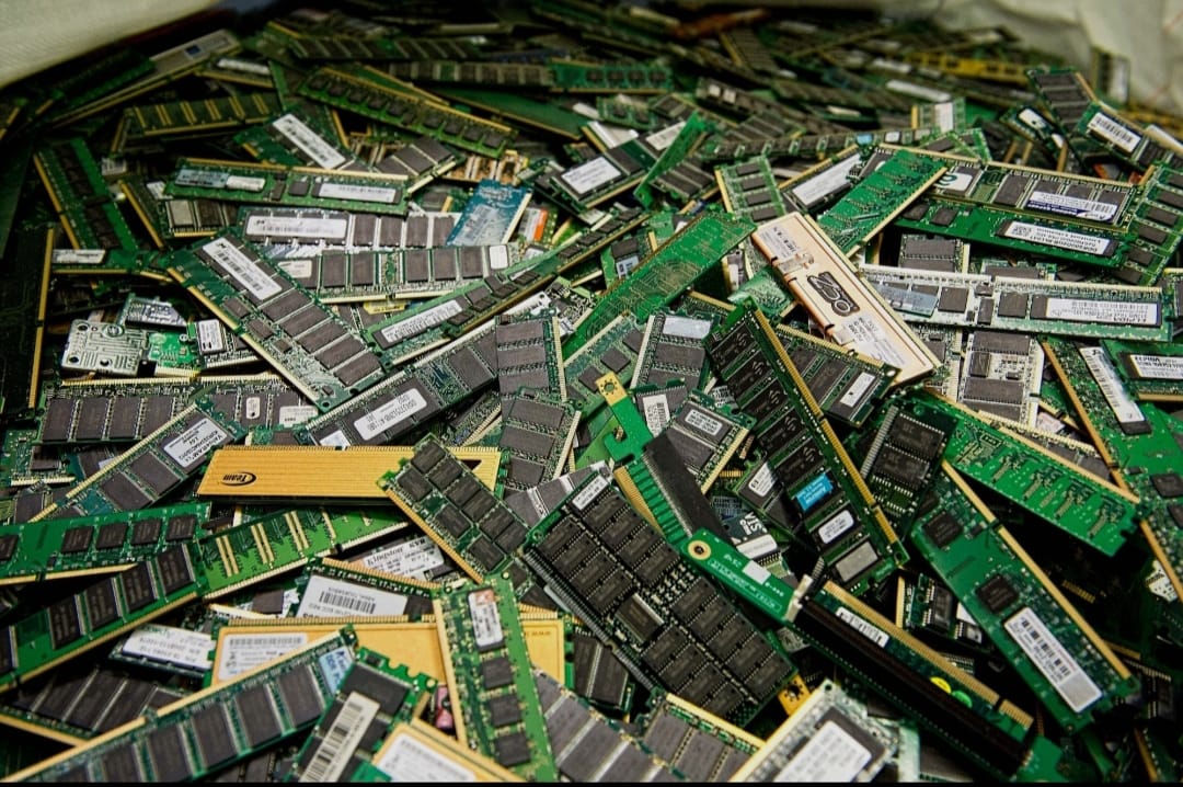 E-waste Scrap